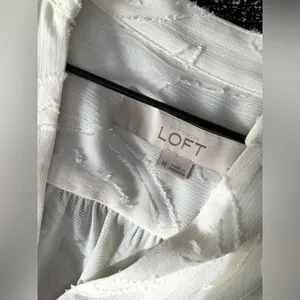 Elegant LOFT blouse🌷🌷 thumbnail 10