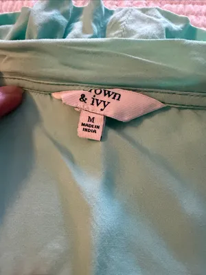 crown & ivy Mint Green Ruffle V-Neck Tunic thumbnail 3