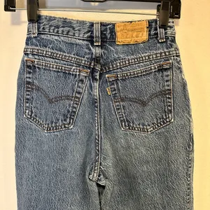 Levi’s mom jeans 90s vintage stonewash denim high rise blue jeans women’s jeans! thumbnail 3