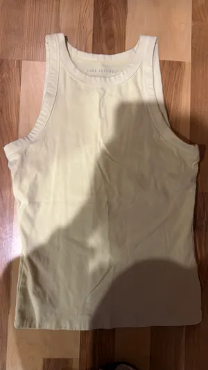 Free assembly tank top thumbnail 1