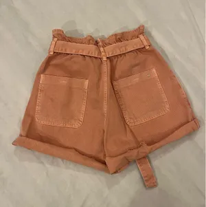 ZARA Shorts Denim High-Waisted thumbnail 3
