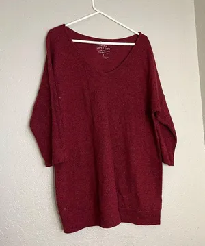 TORRID WOMEN'S RED 3/4 SLEEVE V-NECK SUPER SOFT PLUSH PULLOVER PLUS 2 2x thumbnail 4