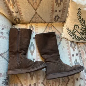 UGG Tall Sunset II Side Zip Brown Suede  Boots. thumbnail 2