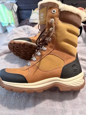 Timberland Womens 9 Tan Faux Fur Winter Boots Like New thumbnail 6