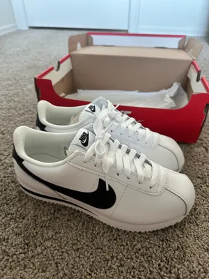 Nike Cortez White Black 8 thumbnail 1