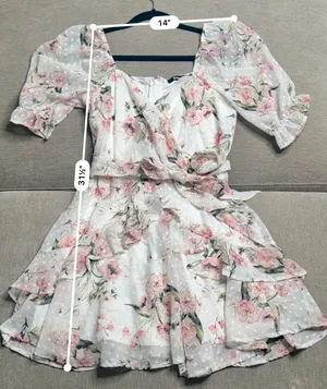 Trixxi Women’s cream pink floral dress and puff sleeves thumbnail 2
