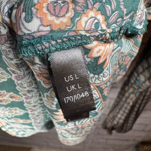 Anthropologie Tahla Pleated Top women’s size large‎ thumbnail 5