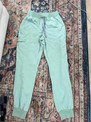 Mediclo Scrub Set sage Green thumbnail 2