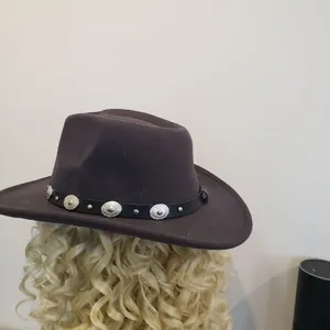 Stylish Gray Hat with Silver Accents Black thumbnail 4