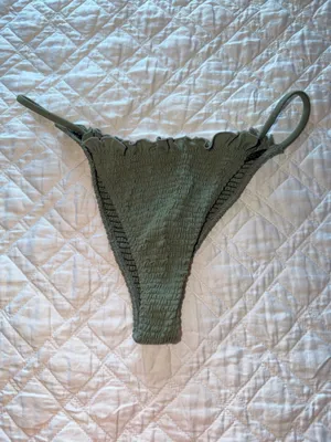 Indah Ruffle Green Bikini Bottoms thumbnail 2