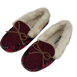 Womens Minnetonka Camp Collar Moc Slipper in Red Autumn Plaid Size 7 Fleece Line thumbnail 3