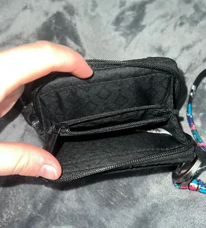 Wallet / Lanyard thumbnail 2