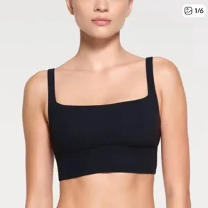 NWOT Skims fits everybody long line bralette onyx $58 thumbnail 1