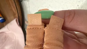 Lululemon 2pk Skinny Scrunchies/Hair Ties in Coral thumbnail 2
