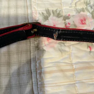 Gucci vintage crossbody bag black with red trim. Beautiful inside has wear shown thumbnail 6