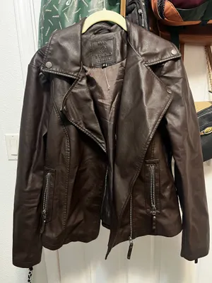 Brown leather jacket Size M thumbnail 1