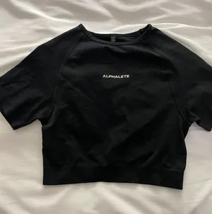 Alphalete Cropped Shirt thumbnail 1