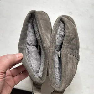 UGG Classic Short Weather Boot Gray Vibram Sole Size 7 Waterproof USED CONDITION thumbnail 12