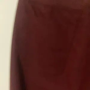 Figs Zamora Jogger Style Scrub Pants Women’s Size XS, 5 Pockets Wine Color thumbnail 8