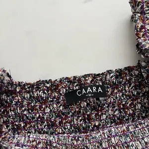 CAARA Smocked tiered Midi dress puff sleeves Ditsy floral Sz M Romantic chic thumbnail 3