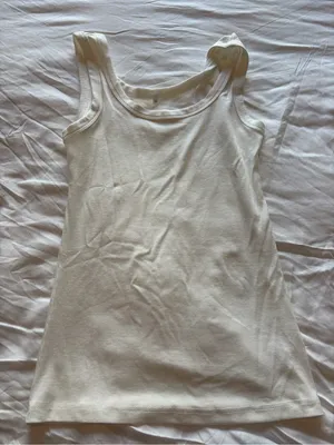 Amazon Scoop Neck Ribbed White Tank Top thumbnail 2