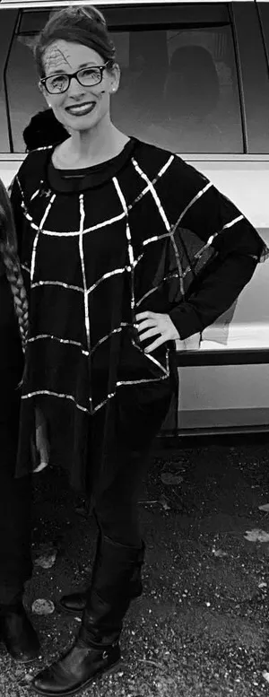 Spirit Halloween Sequin Spiderweb Poncho thumbnail 2