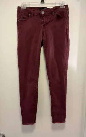 1822 Denim Lisbon Burgundy Skinny Jeans - Size 26 thumbnail 2