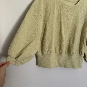 Lululemon Textured Crewneck Pullover Dew Green Yellow 3/4 Sleeve Womens Size 6 thumbnail 4