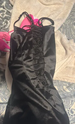Windsor Dress Mini Satin Black thumbnail 2