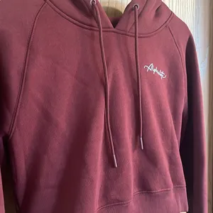 Alphalete Signature‎ Maroon Cropped Fleece Hoodie Small NWT thumbnail 9