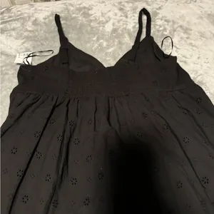 Ophelia & Co. Elegant Black Maxi Dress thumbnail 4