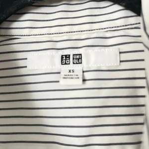 Uniqlo Striped Button-Down Top - Size XS thumbnail 2