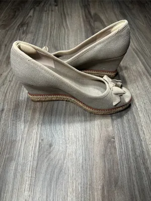 Tory Burch Espadrille Wedge Peep Toe Bow Pumps Metallic Beige. thumbnail 11