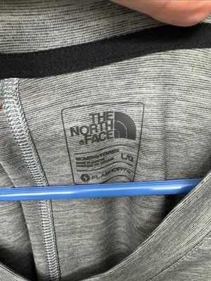 The North Face Women's Heather Gray V-Neck Short Sleeve Tee thumbnail 3