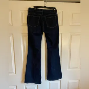 Ann Taylor loft 6 or 28 dark wash curvy flare mid rise low rise jeans thumbnail 5
