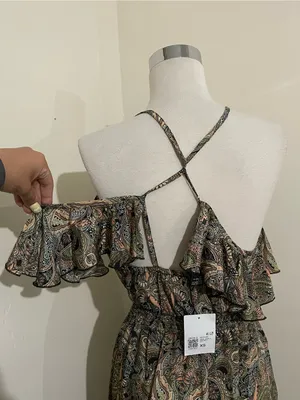 Forever 21 Olive Paisley off shoulder Ruffle Strap Maxi Dress thumbnail 3