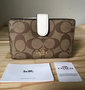 Coach Wallet thumbnail 1