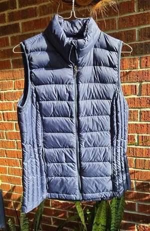 32 Degrees Navy down filled vest Small thumbnail 1