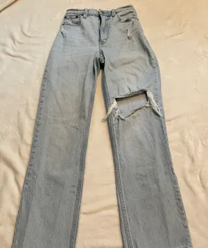 Abercrombie 90s ultra high rise straight jeans thumbnail 1