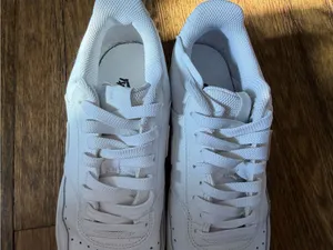 Nike Court Vision Low Triple White Women's Size 8.5 CD5434-100 thumbnail 3