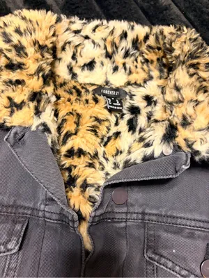 Forever 21 Gray Denim Jacket with Yellow Leopard Faux Fur Lining thumbnail 3