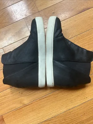 Coconuts by Matisse Black Slip-On Ankle Booties thumbnail 2