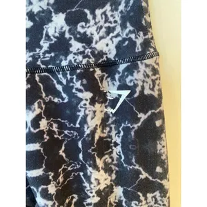 Gymshark Kaleidoscope Marble Tie Dye Oil Slick Leggings, Size Small thumbnail 4