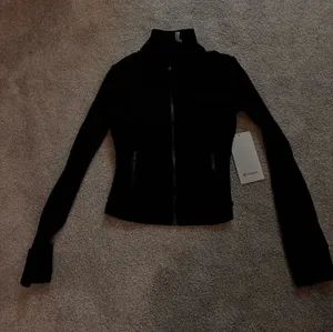 lululemon polka dot cropped define jacket thumbnail 1