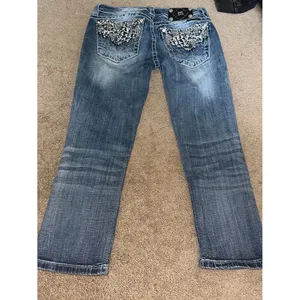 Miss Me Cropped Capri Jeans thumbnail 5