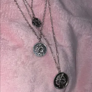 Lulus Made of Stardust Silver Rhinestone Layered Coin Necklace thumbnail 3