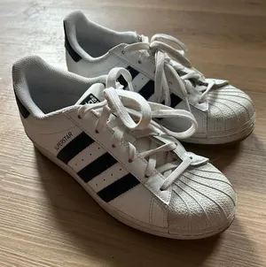 adidas superstar sneakers thumbnail 1
