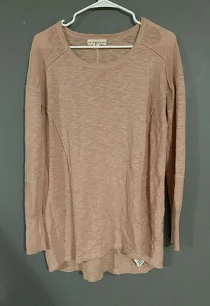 If It Were Me Pink Scoop Neck Sweater Size Large thumbnail 1