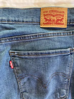 Levi's Classic Bootcut Jeans thumbnail 4
