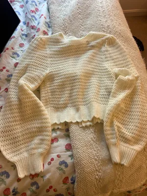 White sweater  thumbnail 4